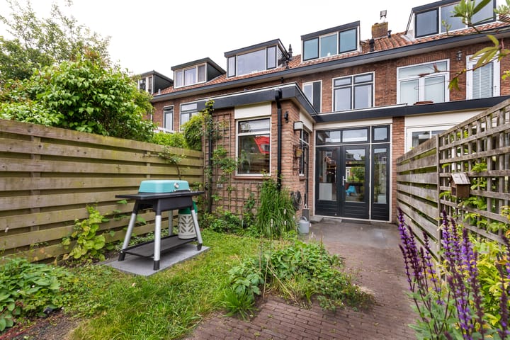 Photo 25 of Coornhertstraat 15