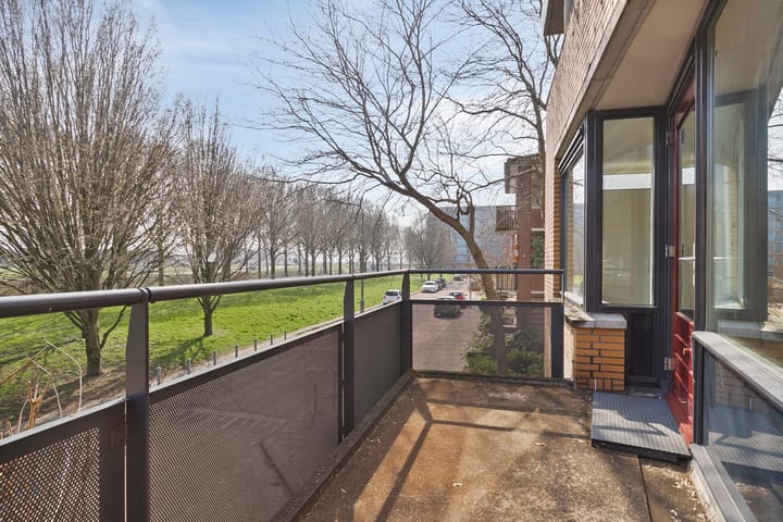 Foto 25 van Henriëtte Roland Holstlaan 53