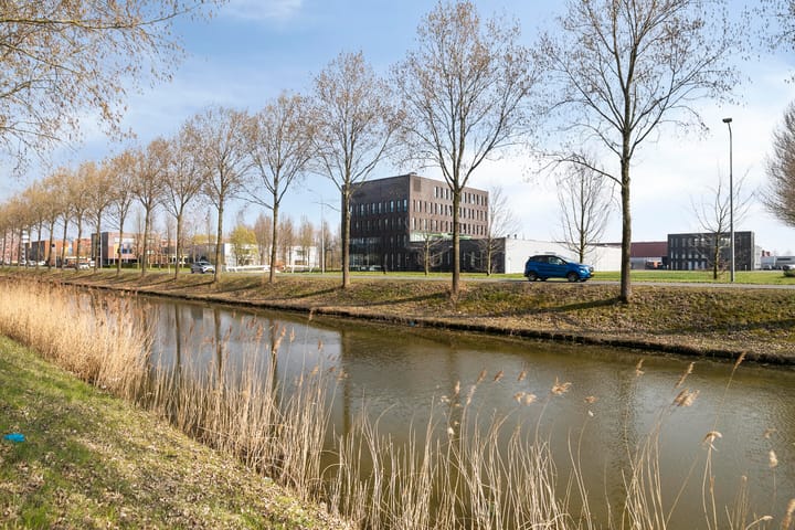 Foto 34 van Henriëtte Roland Holstlaan 53