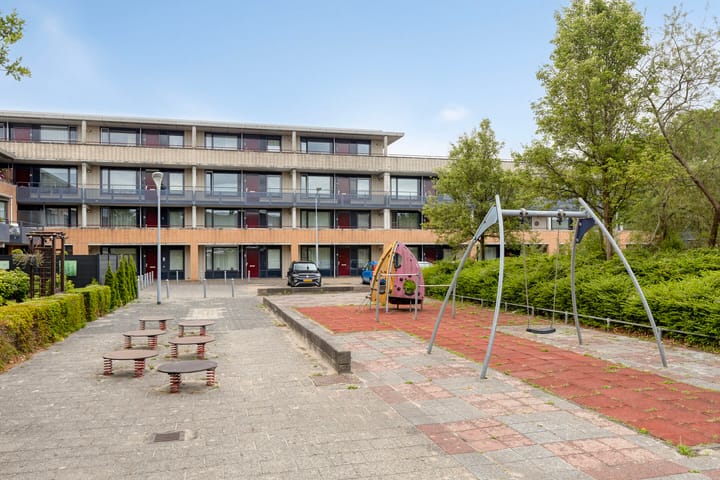 Foto 7 van Henriëtte Roland Holstlaan 53