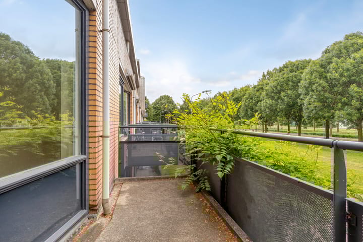 Foto 4 van Henriëtte Roland Holstlaan 53