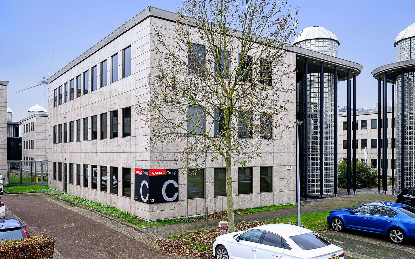 Bekijk foto 3 van Rivium Westlaan 1-23
