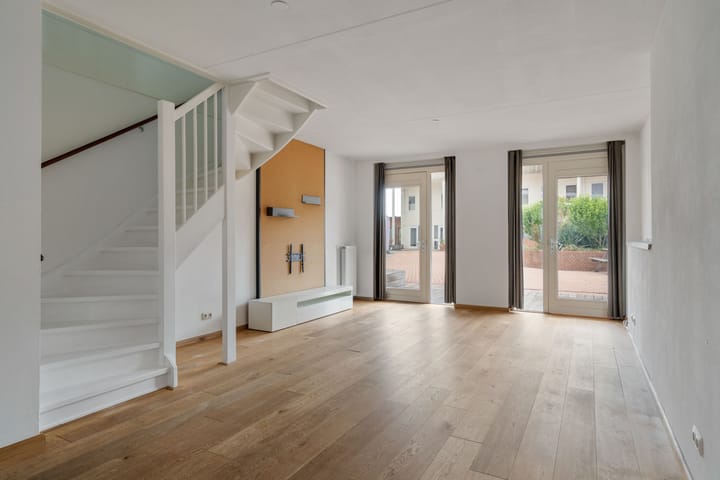 Foto 6 van Curaçaostraat 11