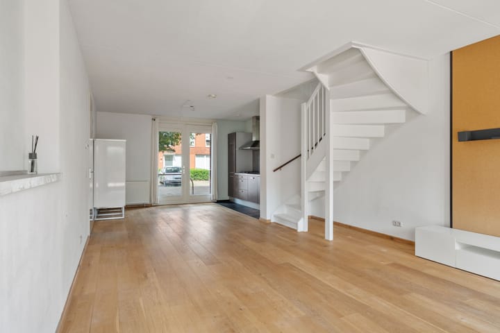 Foto 7 van Curaçaostraat 11