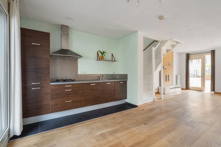 Foto 12 van Curaçaostraat 11