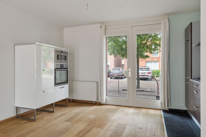 Foto 15 van Curaçaostraat 11