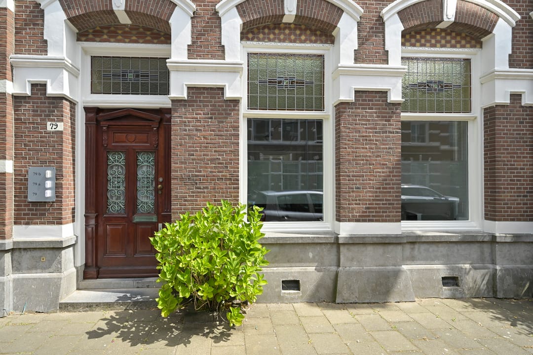 Photo 37 of Van Merlenstraat 79