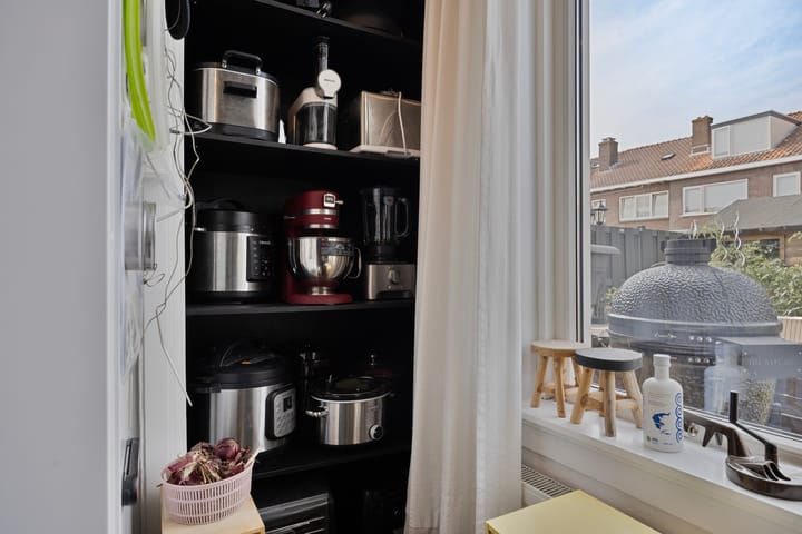 Photo 10 of H.W. Mesdagstraat 17