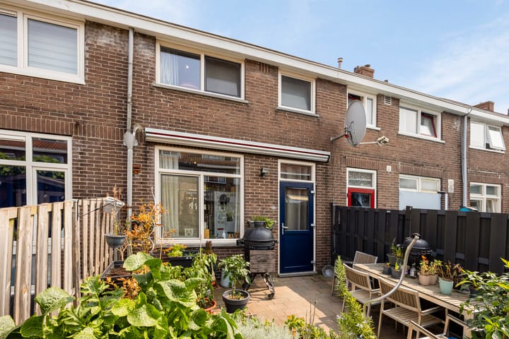 Photo 11 of H.W. Mesdagstraat 17