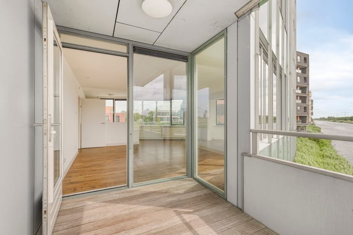 Foto 7 van Puerto Ricostraat 103