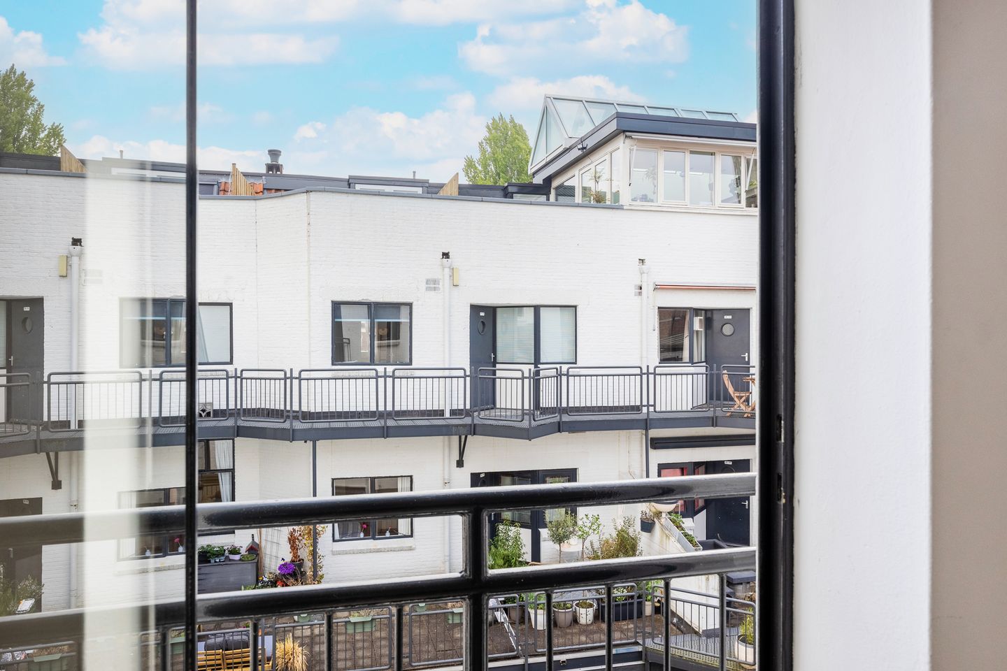 Foto 10 van Domstraat 9-C