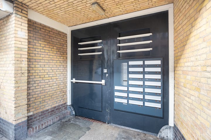 Foto 23 van Domstraat 9-C