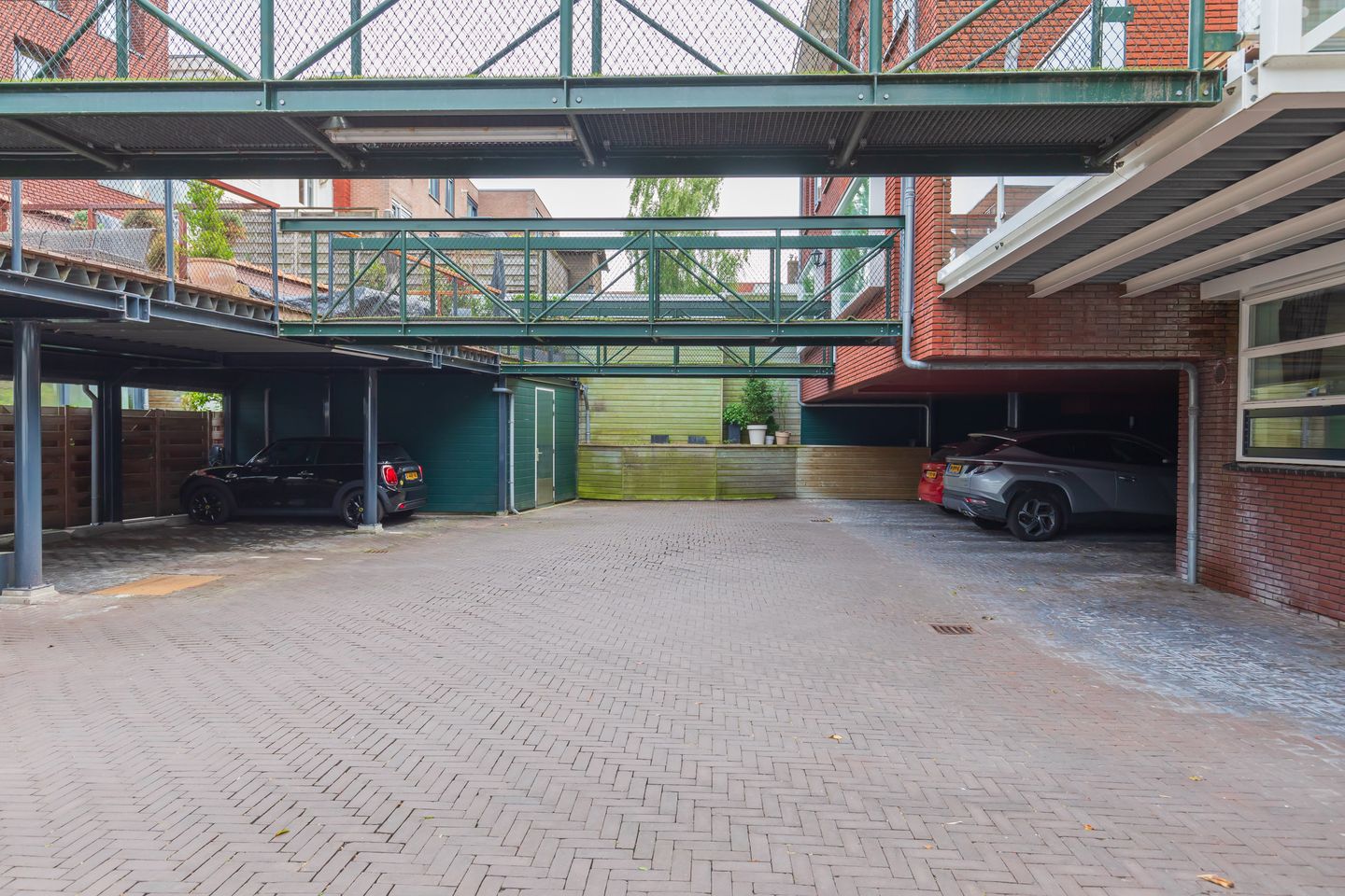 Photo 19 of Witte Herenstraat 25