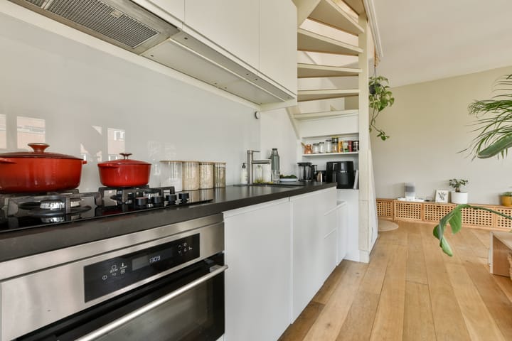 Foto 5 van Jan van Galenstraat 111-D