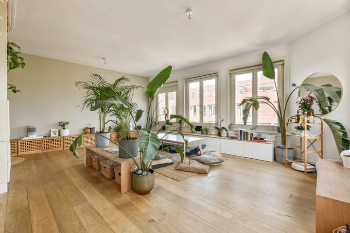 Foto 2 van Jan van Galenstraat 111-D