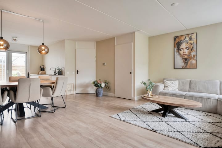 Foto 12 van Rhododendron 7