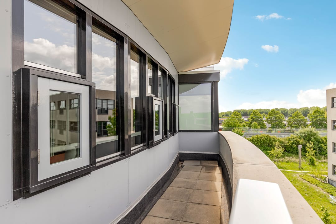 Foto 16 van Louis Armstrongweg 60-H