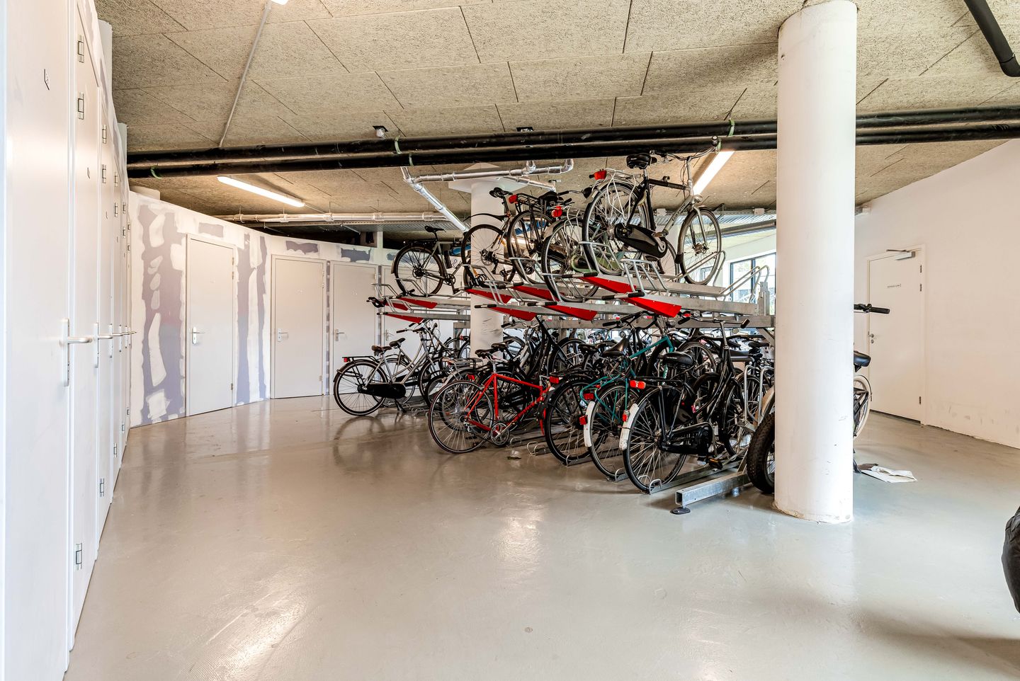 Foto 44 van Louis Armstrongweg 60-H