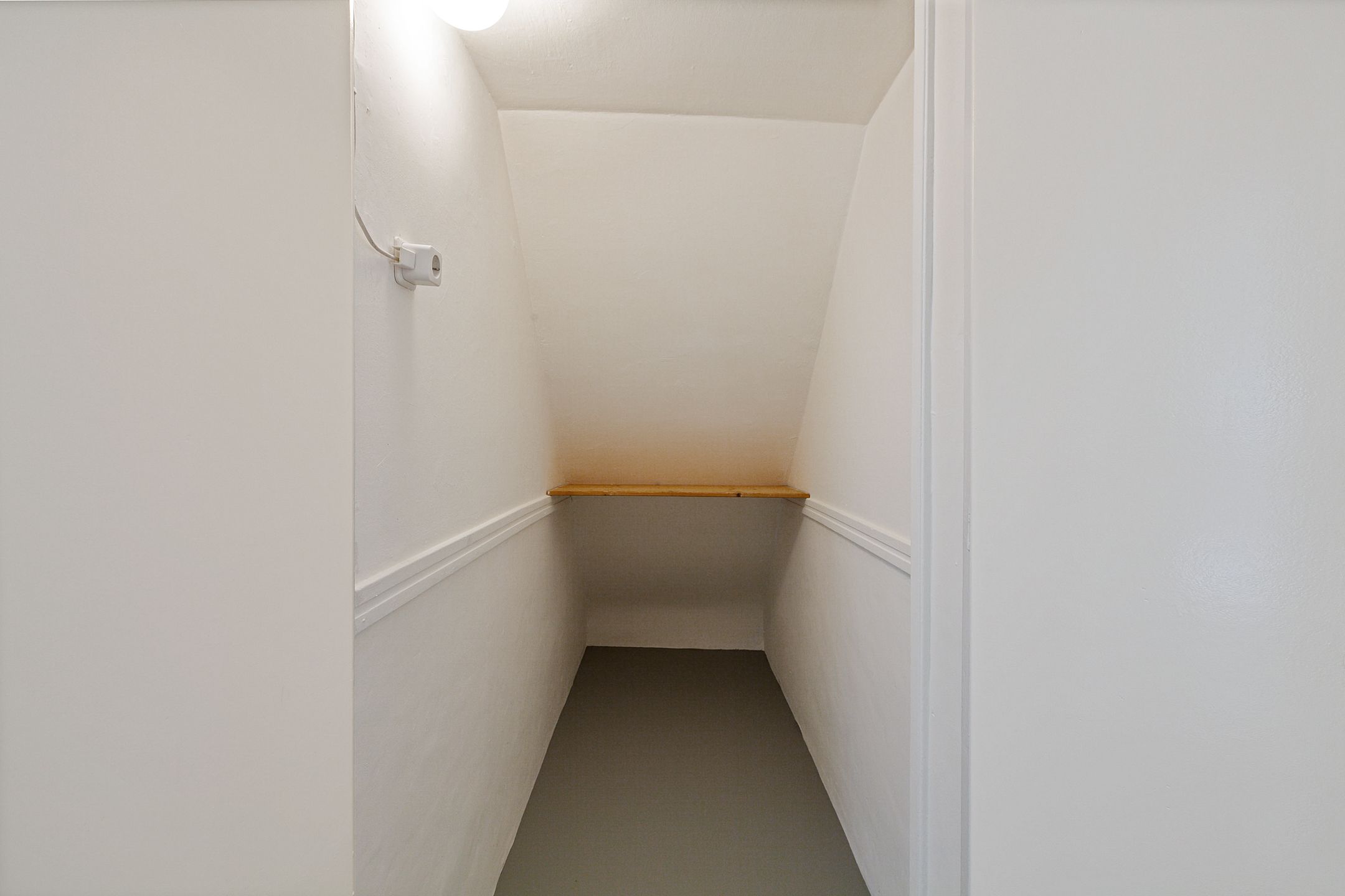 Foto 30 van Hendrik Zwaardecroonstraat 235