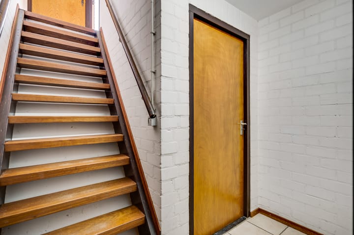 Foto 24 van Calderstraat 8