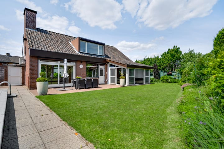 Foto 36 van Calderstraat 8