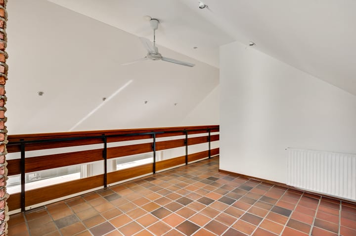 Foto 45 van Calderstraat 8