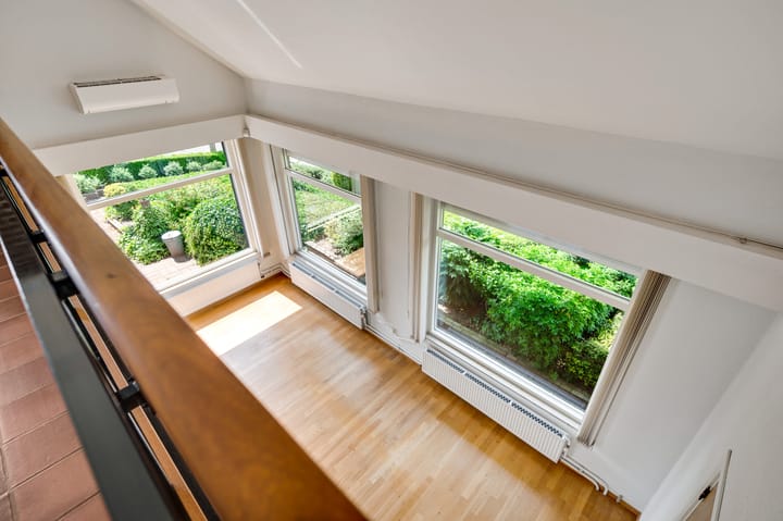 Foto 46 van Calderstraat 8