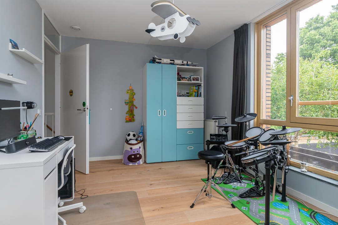 Photo 23 of Hongarenburg 166-C