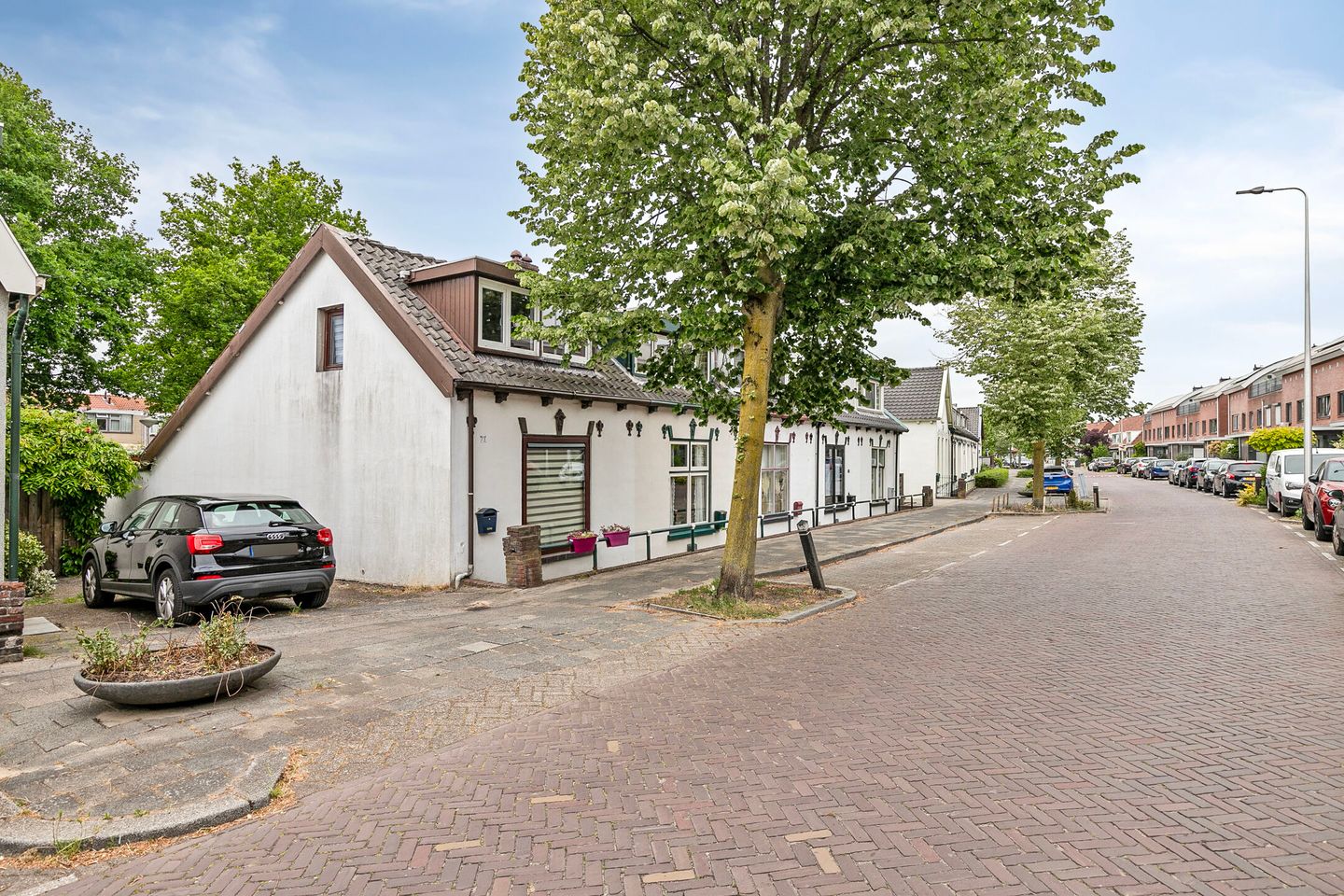 Foto 5 van Emmalaan 75