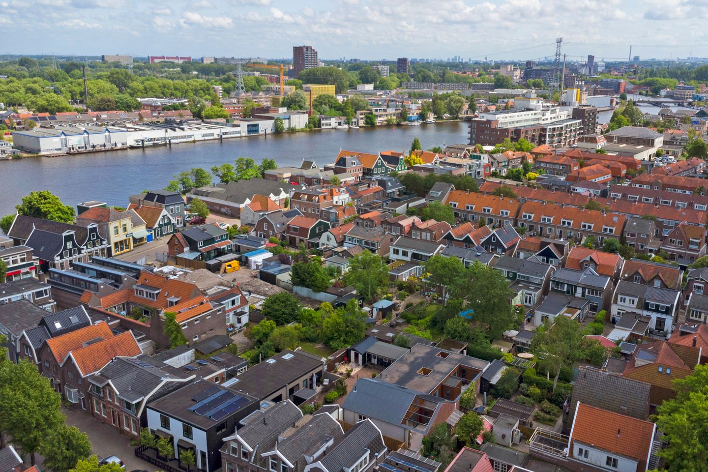 Foto 25 van Julianastraat 15-C