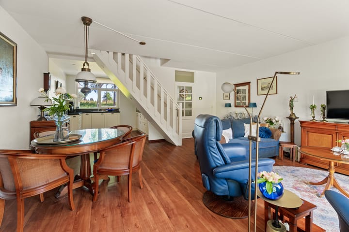 Foto 3 van Meelbes 6