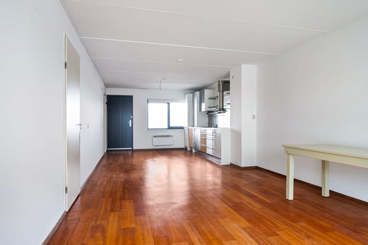 Photo 6 of Port Broclede 32