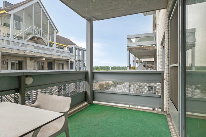 Photo 15 of Port Broclede 32