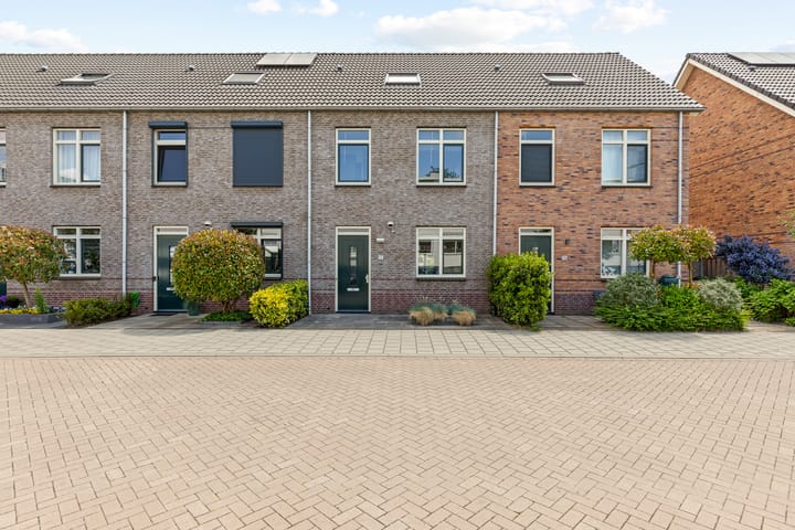 Bekijk foto van Hobbemastraat 17
