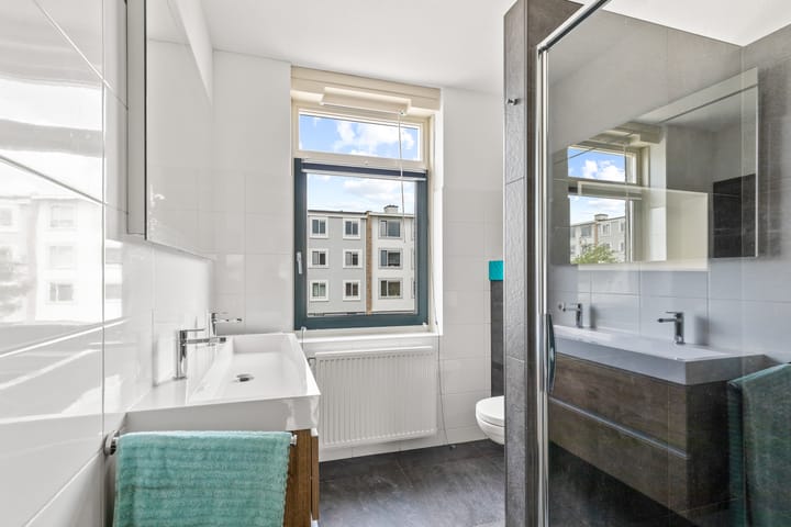 Foto 4 van Hobbemastraat 17