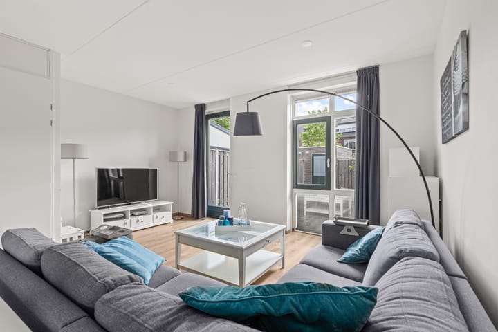 Foto 9 van Hobbemastraat 17