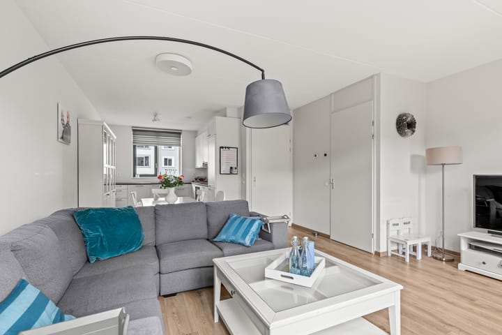 Foto 12 van Hobbemastraat 17