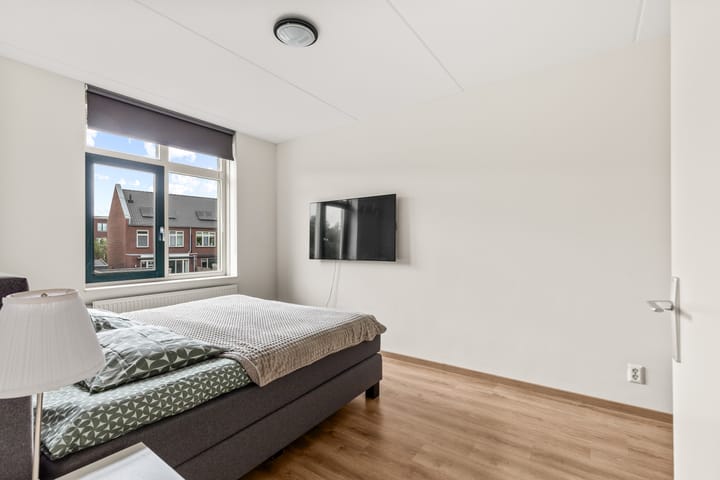 Foto 24 van Hobbemastraat 17