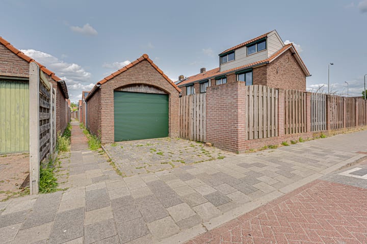 Photo 6 of De Graaffstraat 93