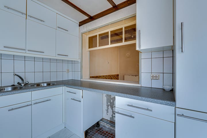 Photo 21 of De Graaffstraat 93