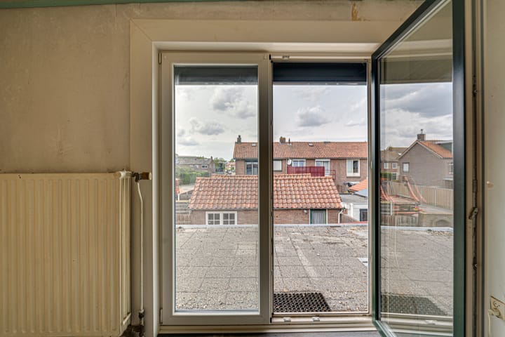 Photo 42 of De Graaffstraat 93