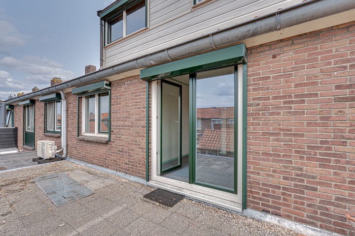 Photo 43 of De Graaffstraat 93