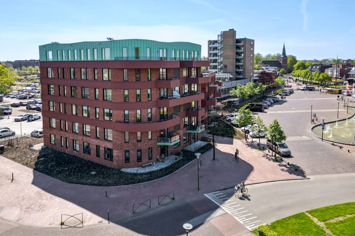 Foto 1 van Museumplein 34-30