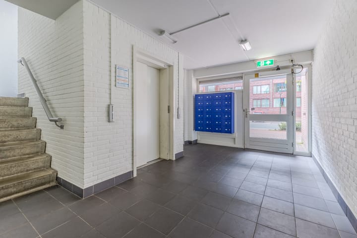 Foto 4 van Valkenierstraat 37-A