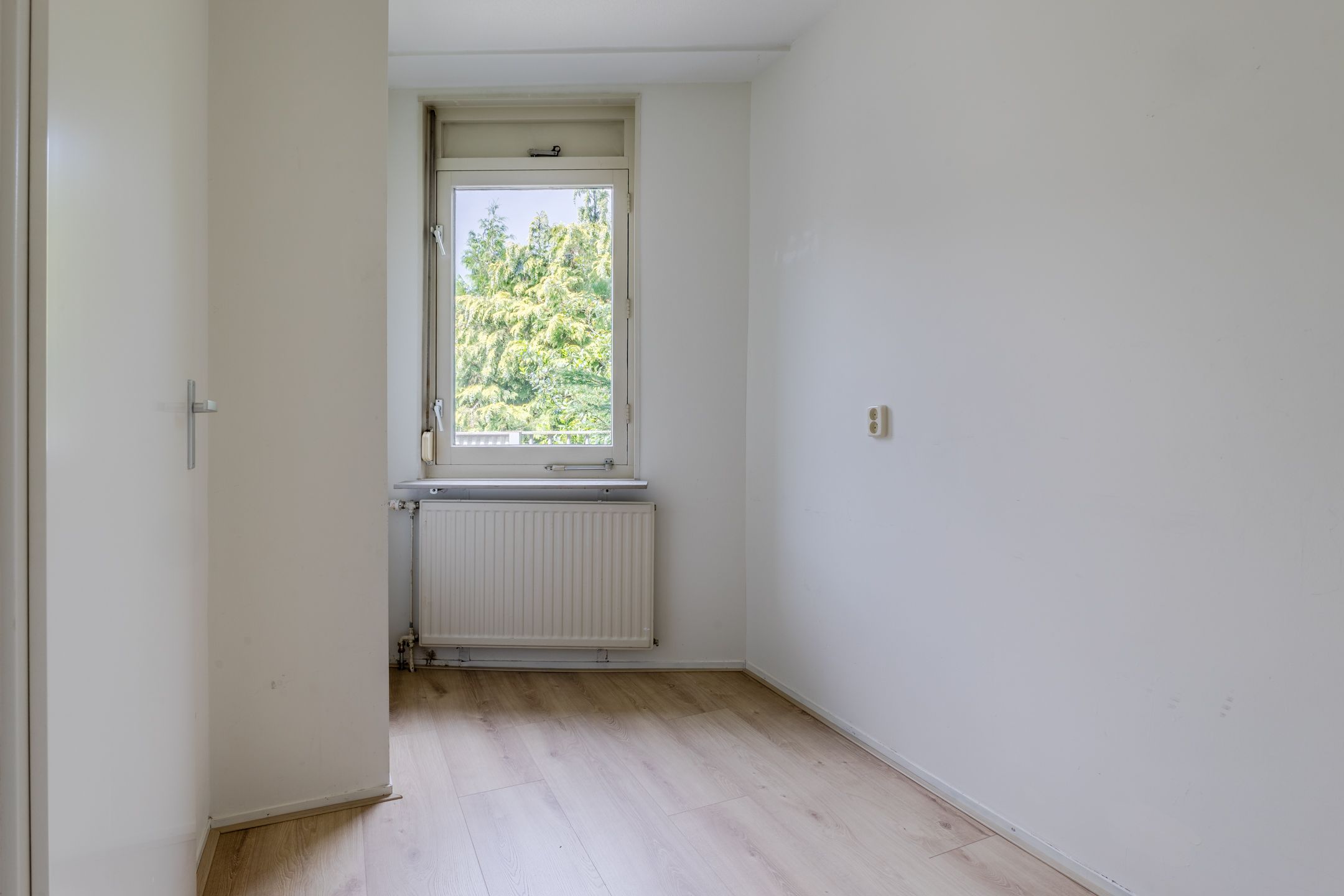 Foto 12 van Valkenierstraat 37-A