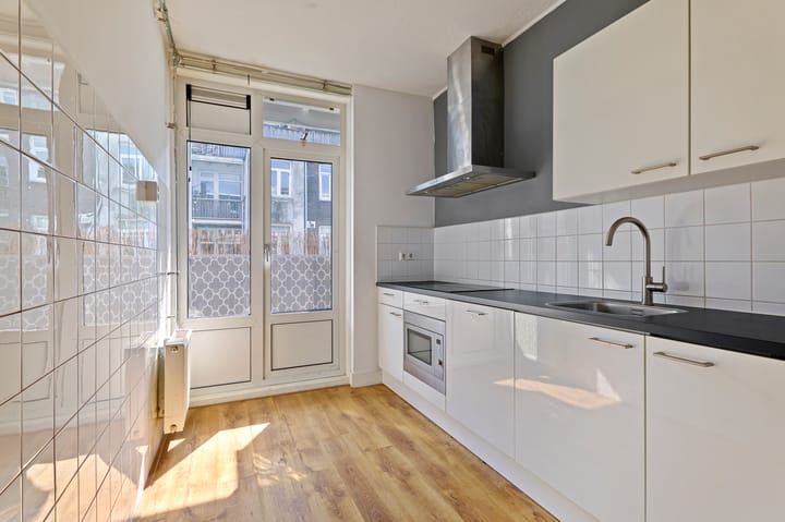 Foto 12 van Van Bossestraat 33-2