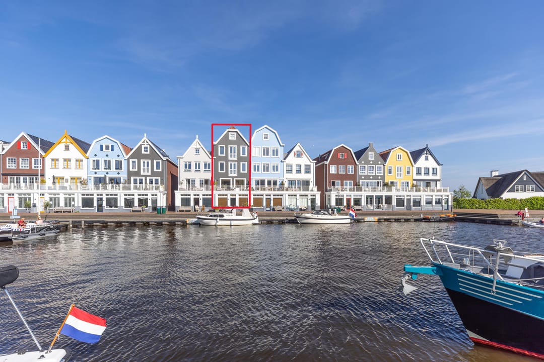 Photo 1 of Boegspriet 26