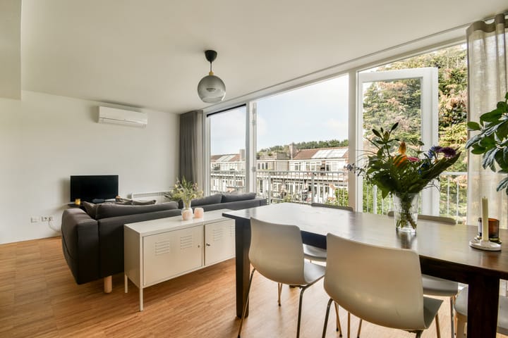 Photo 3 of Curaçaostraat 45-4