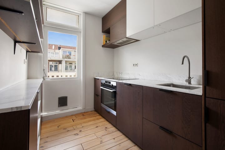 Photo 10 of Van Spilbergenstraat 69-2