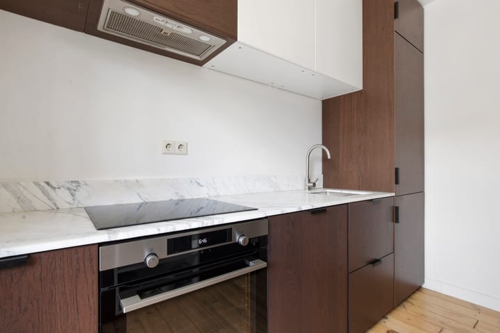 Photo 12 of Van Spilbergenstraat 69-2